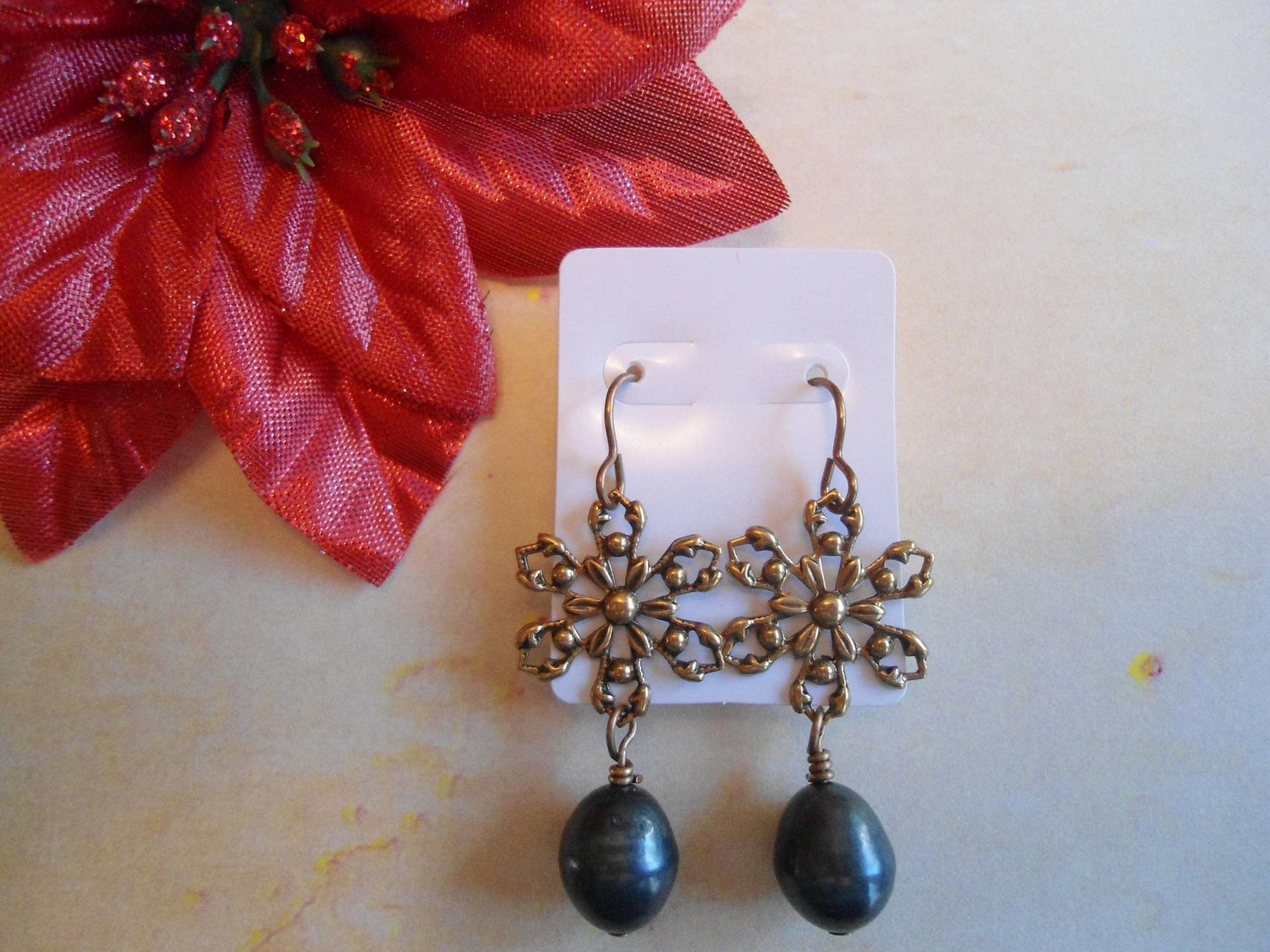 Petrol Perle Schneeflocke Ohrringe Vintaj Look Antik Messing Ohrringe Mit Marke Ohrhaken Und Stifte Petrol Perle Schneeflocke Ohrringe Vintaj Look Antik Messing Ohrringe Mit Marke Ohrhaken Und Stifte von GentleHeartJewelry