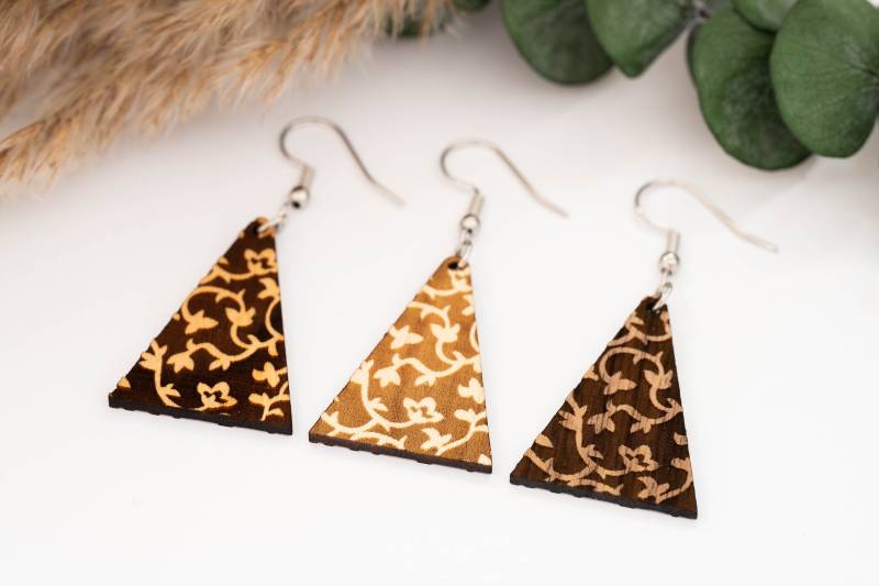 Ohrring Aus Holz, Holzohrring, Leichte Ohrringe, Echtholz, Florales Muster, Blumen Ohrring Aus Holz, Holzohrring, Leichte Ohrringe, Echtholz, Florales Muster, Blumen von GentlewoodDesigns