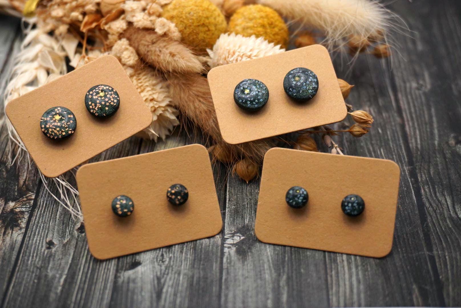 1x Paar Edelstahlohrstecker Unikate Aus Schwarzblauem Polymerton/-Clay Und Braunen Oder Blauen Flitter - Diy Resinart von GeoJewelryBySilvi