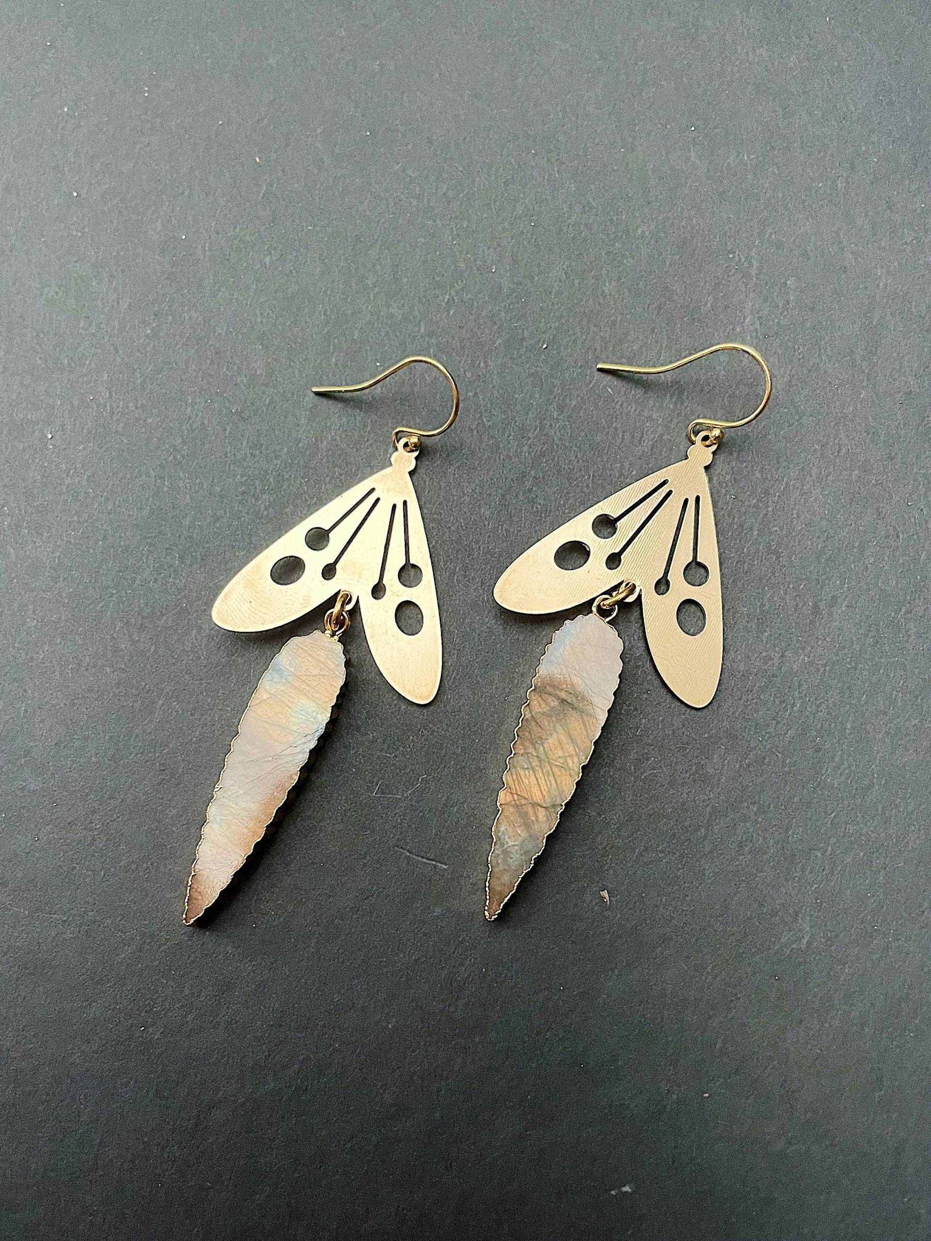 Wacholder Ohrringe ~ Messing Motte & Labradorit Spike Statement Handgemachter Schmuck Wacholder Ohrringe ~ Messing Motte & Labradorit Spike Statement Handgemachter Schmuck von GeoMetricGem