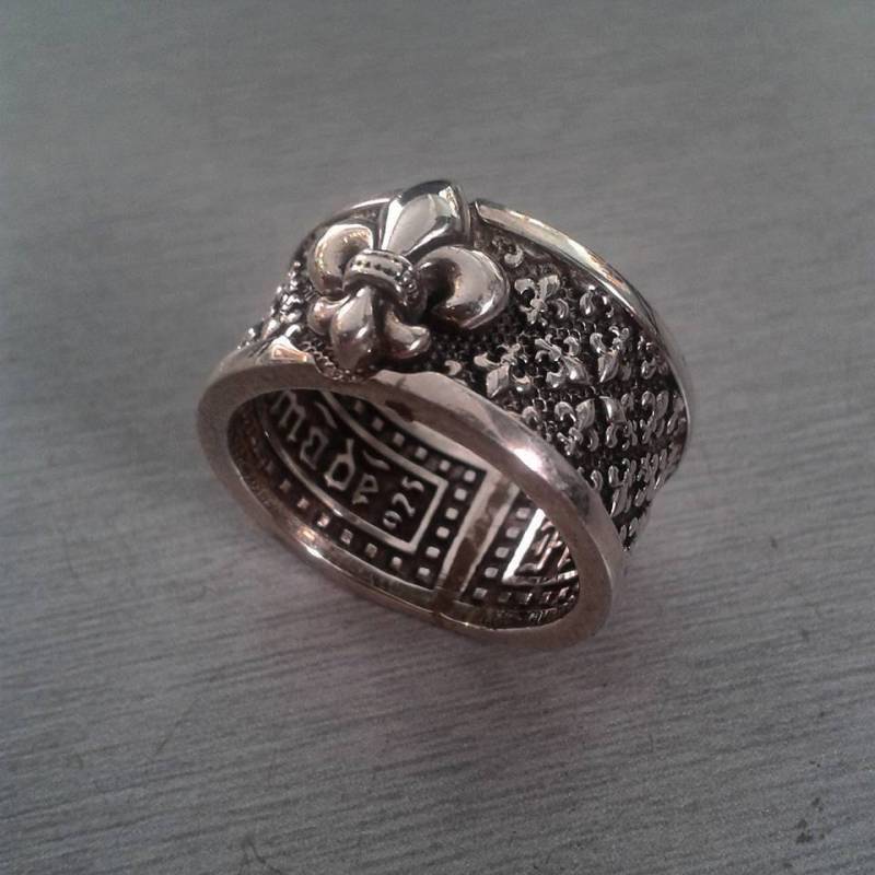 Fleur De Lis Band-Ring-sterling Silber 925 Fleur De Lis Band-Ring-sterling Silber 925 von GeoartSilversmith