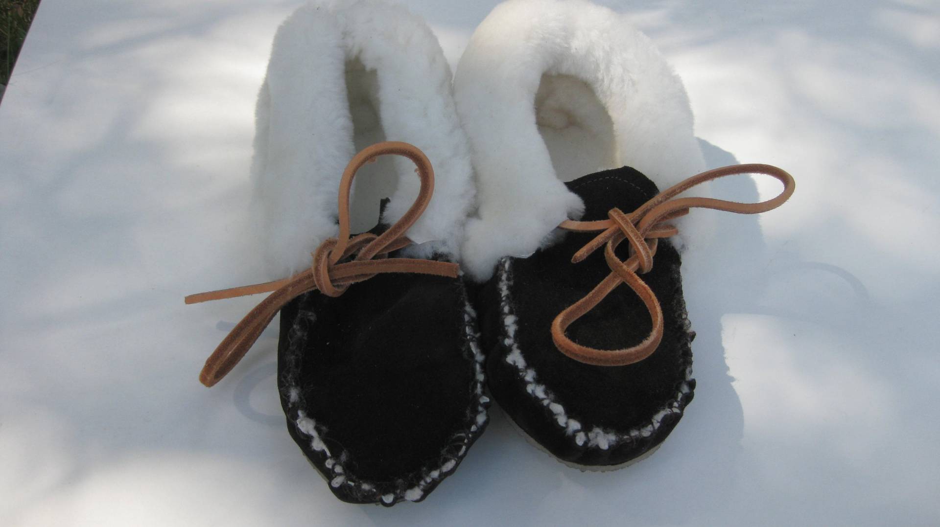 Der Schurmanschette Slipper Der Schurmanschette Slipper von GeorgeCKirksFootwear