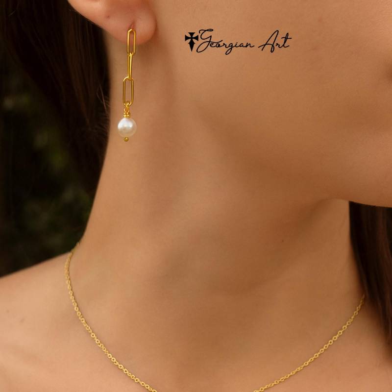 14K Solid Gelb Gold Paperclip Hängeohrringe Mit Süßwasserperle - Ohrringe Süßwasserperlen Pearl Dangle von GeorgianArtDesigns