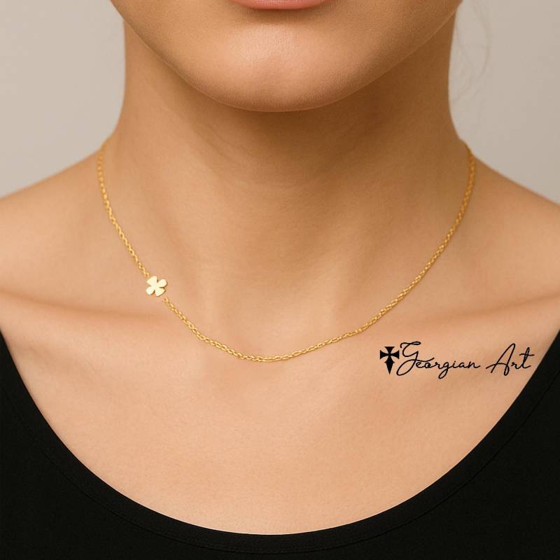 Mini Klee Blume Halskette, Vierblättriges Kleeblatt in Gold 10K, 14K Oder 18K - Religiöser Schmuck Gelb, Rose Weißgold von GeorgianArtDesigns