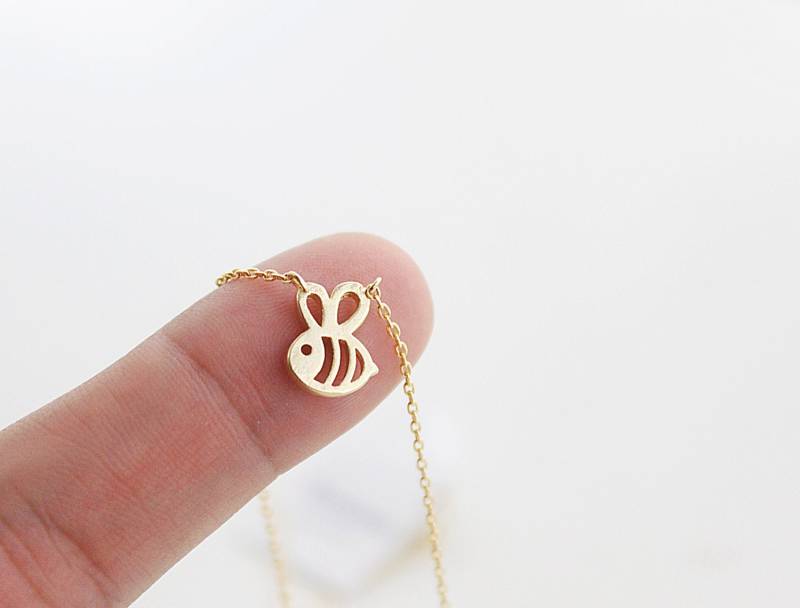 Hummel Halskette - Gold, Silber Oder Roségold Bienen Anhänger Natur Inspirierter Schmuck Geschenk Für Sie Symbol Harte Arbeit Und Freude Hummel Halskette - Gold, Silber Oder Roségold Bienen Anhänger Natur Inspirierter Schmuck Geschenk Für Sie Symbol Harte Arbeit Und Freude von Gerizim