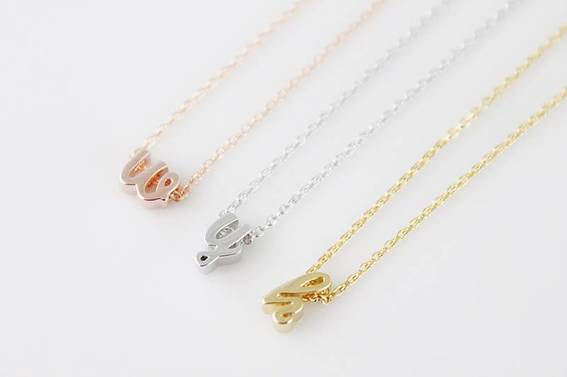 Personalisierte Initial Halskette Gold, Silber, Rosegold Anhänger Personalisierte Initial Halskette Gold, Silber, Rosegold Anhänger von Gerizim