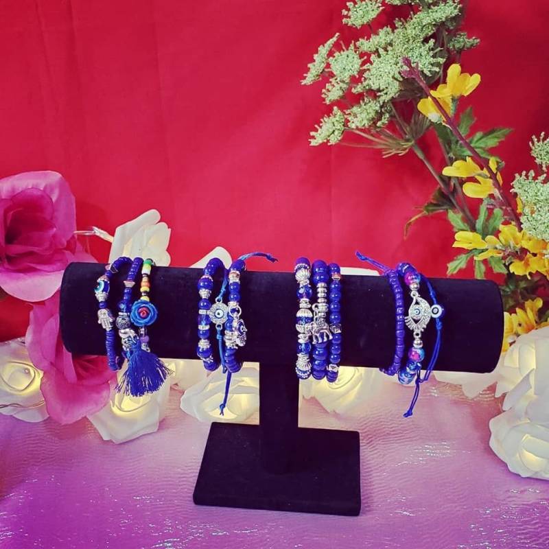 Set Von 3 Perlen_Adjustable_stretchable_Charm Evil Eye Armbänder von GerlieGerlCreations