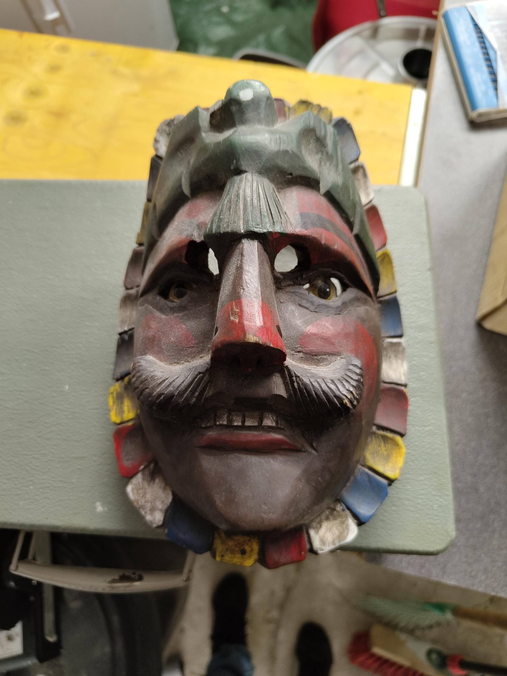 Vintage Guatemalen Maske Quetzal-Vogel-Maske Vintage Guatemalen Maske Quetzal-Vogel-Maske von GermanAntiquesDE