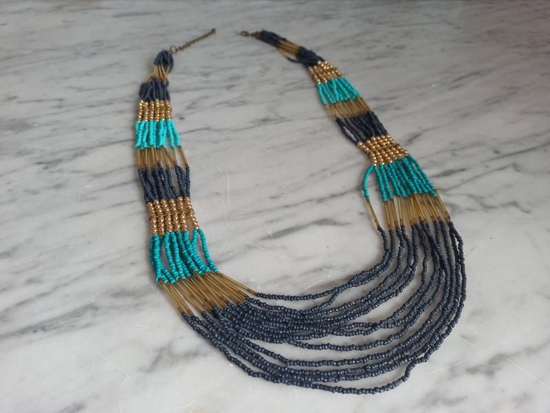Modeschmuck Halskette/Boho Perlenkette Hippie-Schmuck Türkis- Gold - Blau 12 Reihig Collier von Gernewieder
