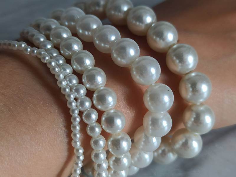 Vintage Perlenarmbänder/5 Armbänder Aus Kunstperlen Perlenschmuck Modeschmuck Armband von Gernewieder