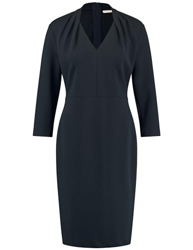 Gerry Weber Damen Elegantes Kleid mit drapiertem Ausschnitt 3/4 Arm, geschlitzt unifarben knieumspielend Navy 42 von Gerry Weber