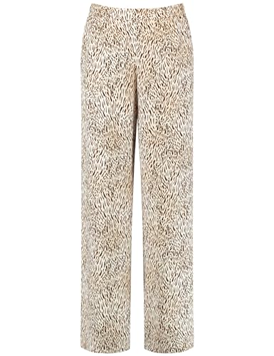 Gerry Weber Damen Gemusterte Schlupfhose Animal-Print, Gemustert reguläre Länge Ecru/Weiss/Schwarz Druck 40 von Gerry Weber