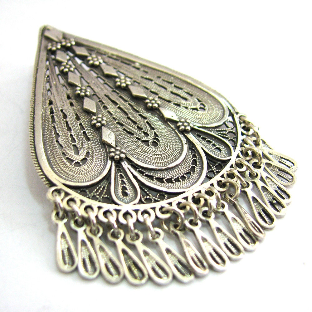 Einzigartige Sterling Silber Filigrane Brosche, Handgemachte Brosche/Pin, Frauen Schmuck, Chandalear Shirt, Drees, Oder Jacke - Id121 von Gershiartofsilver
