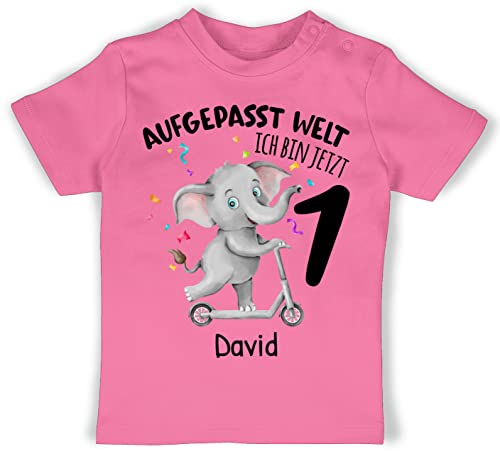 Baby T-Shirt Mädchen Jungen - 1. Geburtstag - Ich Bin jetzt 1 - Aufgepasst Welt - 12/18 Monate - Pink - zum einjährigen ehretag Tshirt kindergeschenke Boy 1st Birthday Outfit für 1-jährigen von Geschenk mit Namen personalisiert by Shirtracer