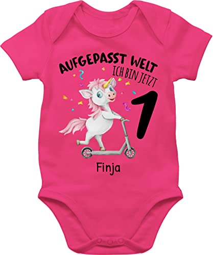 Baby Body Junge Mädchen - 1. - Aufgepasst Welt Ich bin jetzt 1 Einhorn Geburtstag I Ich bin 1 Geschenk 1 Jahr I Erster Geburtstag Geschenkideen mit Name - 12/18 Monate - Fuchsia - outfit von Geschenk mit Namen personalisiert by Shirtracer