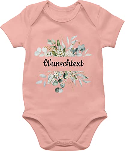 Baby Body Junge Mädchen - Aufdruck selbst gestalten - Wunschtext Text I eigener Text - 3/6 Monate - Babyrosa - babyparty geschenke selber bedruckte bodys personalisierte blumen babysachen von Geschenk mit Namen personalisiert by Shirtracer