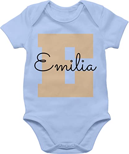 Baby Body Junge Mädchen - Bekleidung kreativ Name und Anfangsbuchstabe - Personalisiertes Geschenke mit Namen Weihnachts-Geschenke Geschenkideen Wichtelgeschenk - 3/6 Monate - Babyblau von Geschenk mit Namen personalisiert by Shirtracer