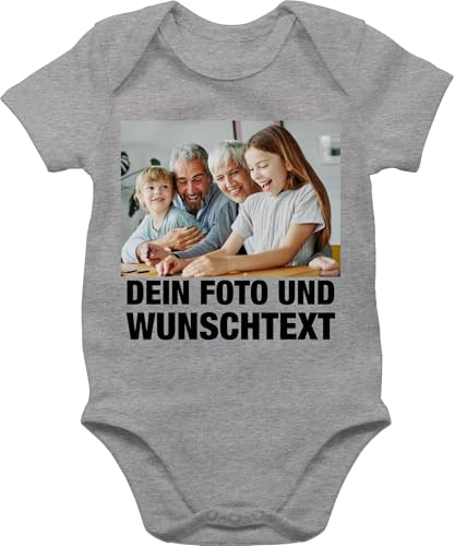 Baby Body Junge Mädchen - Mit Foto I Eigenem Bild I Text I Name I Wunschtext - 6/12 Monate - Grau meliert - babybody selbst kreieren babygeschenke neffe selber gestalten photo babysachen von Geschenk mit Namen personalisiert by Shirtracer