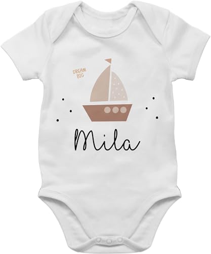 Baby Body Junge Mädchen - Süßes Segelboot Boot Segler - 1/3 Monate - Weiß - segler-geschenk und name Baby Body Junge Mädchen - Süßes Segelboot Boot Segler - 1/3 Monate - Weiß - segler-geschenk und name von Geschenk mit Namen personalisiert by Shirtracer