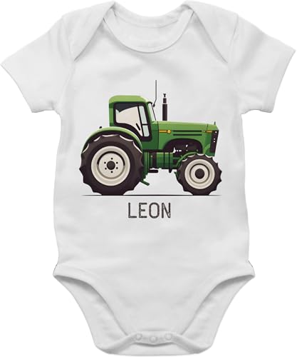 Baby Body Junge Mädchen - Traktor mit Name personalisiert I Landwirte Geschenk Landwirt I Traktoren Geschenke Trecker I Landwirtschaft - 18/24 Monate - Weiß - anziehsachen bulldog strampler von Geschenk mit Namen personalisiert by Shirtracer
