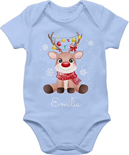 Baby Body Junge Mädchen - Geschenke - Süßes Rentier mit Name Wunschtext I Geschenk Rentier Weihnachten I Rudolph Reindeer Rudolf - 1/3 Monate - Babyblau - newborn christmas outfit von Geschenk mit Namen personalisiert by Shirtracer