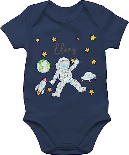 Baby Body Junge Mädchen - Weltall - Astronaut Kinder Raumfahrt Weltraum Planet Geschenk - 1/3 Monate - Navy Blau - strampler planeten name jungen nasa sternenhimmel rakete astronauten universum von Geschenk mit Namen personalisiert by Shirtracer