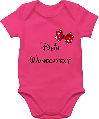 Baby Body Junge Mädchen - Aufdruck selbst gestalten - Wunschtext Schleife - 6/12 Monate - Fuchsia - strampler babygeschenk eigenen text für babyparty personalisieren lassen kurzarm geburt von Geschenk mit Namen personalisiert by Shirtracer