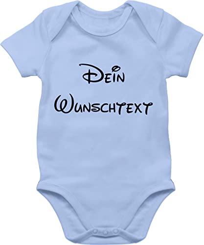 Baby Body Junge Mädchen - Aufdruck selbst gestalten - Wunschtext - 12/18 Monate - Babyblau - babyparty persönlichen text kurzarm strampler geburt bedrucken schrift summer vater eigenen schriftzug von Geschenk mit Namen personalisiert by Shirtracer