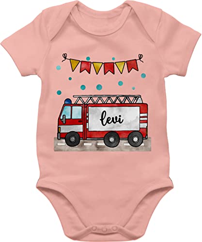 Baby Body Junge Mädchen - Feuerwehrauto Motiv I Leiterwagen Geschenk Feuerwehr I Löschzug - 3/6 Monate - Babyrosa - feuerwehrmann strampler feuerwehrbody jugendfeuerwehr name babysachen von Geschenk mit Namen personalisiert by Shirtracer