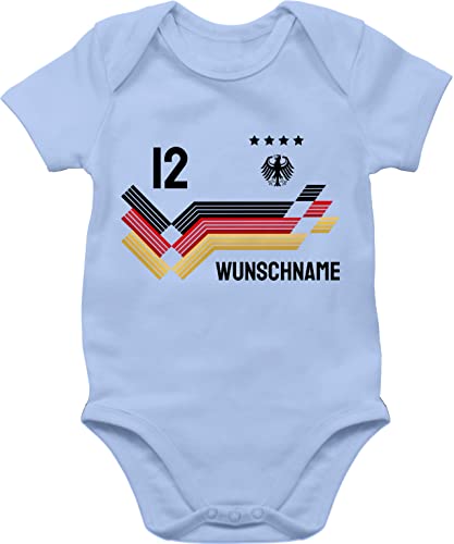 Baby Body Junge Mädchen - 2024 Fussball EM Fanartikel - Trikot mit anpassbarem Namen und Trikotnummer - 6/12 Monate - Babyblau - fußball kurzarm kinder strampler personalisiertes 24 deutschland von Geschenk mit Namen personalisiert by Shirtracer