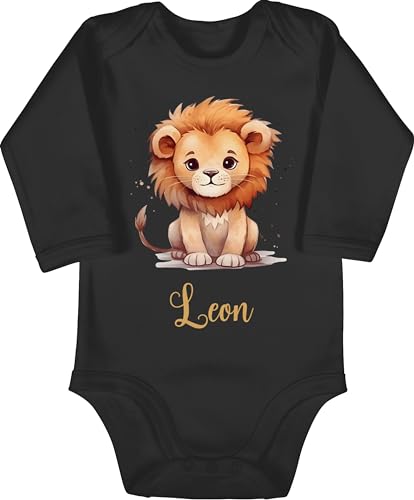Baby Body langarm Mädchen Junge - Süßer Löwe mit Name personalisiert I Löwen Geschenk I Zootiere I König der Tiere I Leu - 3/6 Monate - Schwarz - löwenmotiv leon strampler tier von Geschenk mit Namen personalisiert by Shirtracer