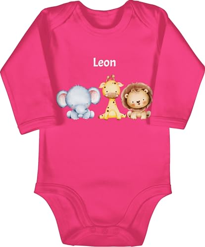 Baby Body langarm Mädchen Junge - Tiere - Safaritiere mit Name - Elefant Giraffe Löwe - 12/18 Monate - Fuchsia - waldtiere personalisierte geschenke strampler tier tieren personalisieren dino von Geschenk mit Namen personalisiert by Shirtracer