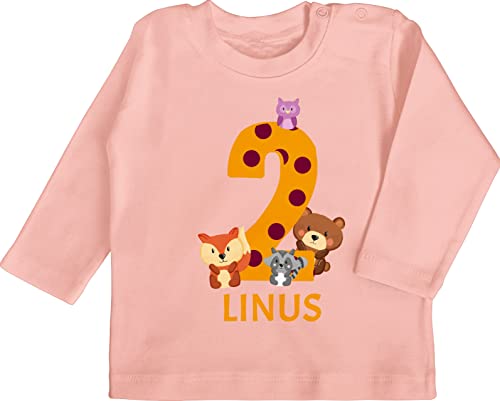 Baby Langarmshirt - 2. Geburtstag - Waldtiere - Bär Waschbär Fuchs Eule zum Zweiten - 12/18 Monate - Babyrosa - 2 Jahre Langarm Shirt zweijähriger Junge geburtstagsshirt Name Kinder Years Tshirt von Geschenk mit Namen personalisiert by Shirtracer