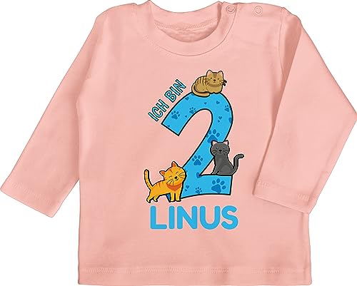 Baby Langarmshirt - 2. Geburtstag - Ich Bin 2 - Name und lustige Katzen Bilder zum Zweiten - 18/24 Monate - Babyrosa - geburtstagsshirt Jahre mädchen Langarm Geburtstags t Shirt Zwei jetzt t-Shirt von Geschenk mit Namen personalisiert by Shirtracer
