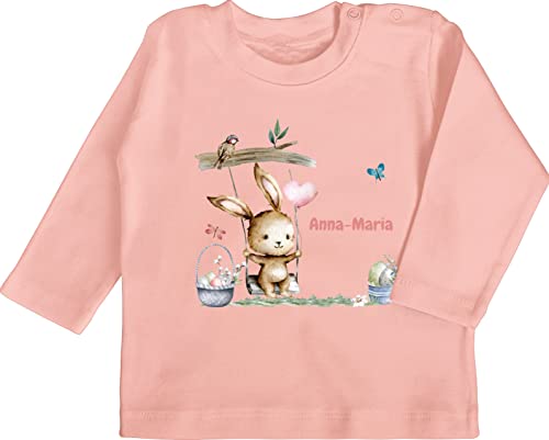 Baby Langarmshirt - Ostergeschenke Ostern - Hase Süß Kinder - 3/6 Monate - Babyrosa - Osterhase Easter Hasen Oster hasenmotiv ostegeschenk Name Geschenke Scribble zu personalisierte Happy Gifts von Geschenk mit Namen personalisiert by Shirtracer