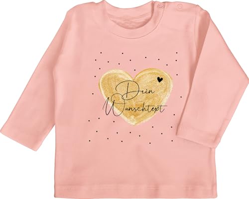 Baby Langarmshirt - Aufdruck selbst gestalten - Dein Wunschtext I Geschenk personalisiert Weihnachten I Vatertag I Muttertag I Geburtstag - 3/6 Monate - Babyrosa - Text personalisierte Herz von Geschenk mit Namen personalisiert by Shirtracer