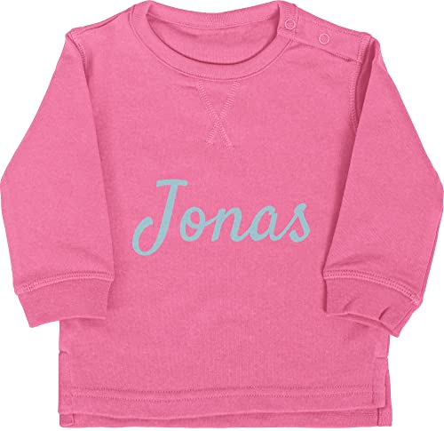 Baby Pullover Jungen Mädchen - Name anpassbar - Dein Text in Bunt - 18/24 Monate - Pink - personalisiertes Sweatshirt Kinder personalisierte Geschenke Pulli Sweater von Geschenk mit Namen personalisiert by Shirtracer