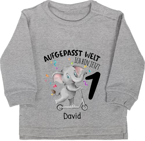 Baby Pullover Jungen Mädchen - 1. - Aufgepasst Welt ich bin jetzt 1 Jahr alt I Erster Geburtstag - 18/24 Monate - Grau meliert - geburtstagsoutfit junge gifts for 1-year-old 1.geburtstag 1st von Geschenk mit Namen personalisiert by Shirtracer