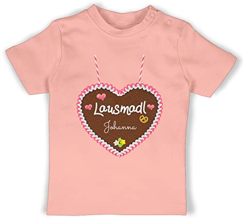 Baby T-Shirt Mädchen Jungen - Kompatibel Oktoberfest - Lausmadl - Lebkuchenherz und Dein Name - Herzen Blümchen - 6/12 Monate - Babyrosa - Trachten Shirt t Shirts Tshirt Volksfest lebkuchenherzen von Geschenk mit Namen personalisiert by Shirtracer