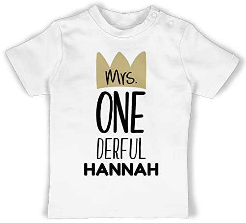 Baby T-Shirt Mädchen Jungen - 1. Geburtstag - Mrs Onederful - zum Ersten mit Wunsch Name - 12/18 Monate - Weiß - Geburtstagskind 1 Outfit 1jahriger Jahr einjährigen ehretag Shirt für 1-jährigen von Geschenk mit Namen personalisiert by Shirtracer