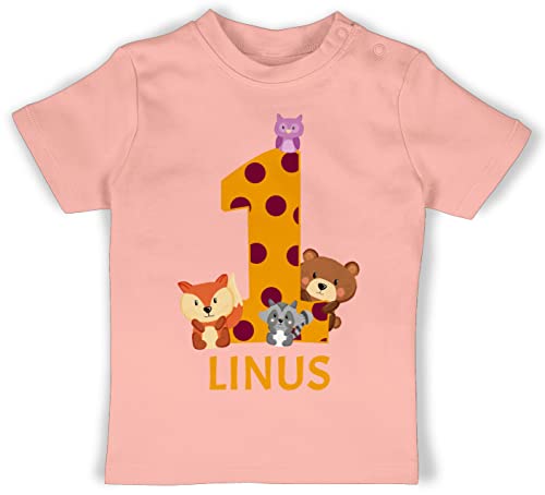 Baby T-Shirt Mädchen Jungen - Waldtiere 1 Jahr I 1. Geburtstag - 12/18 Monate - Babyrosa - one Birthday Old Boy Outfit personalisierte t Shirt 1.Geburtstag eins Bear Tshirt Junge Name von Geschenk mit Namen personalisiert by Shirtracer