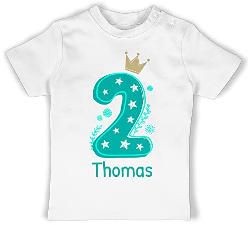 Baby T-Shirt Mädchen Jungen - 2. Geburtstag - Zahl Zwei mit Krone und Name zum Zweiten - 18/24 Monate - Weiß - personalisierter 2 Years t Shirts Tshirt Jahre Geburtstags Geschenke Oberteil Junge von Geschenk mit Namen personalisiert by Shirtracer