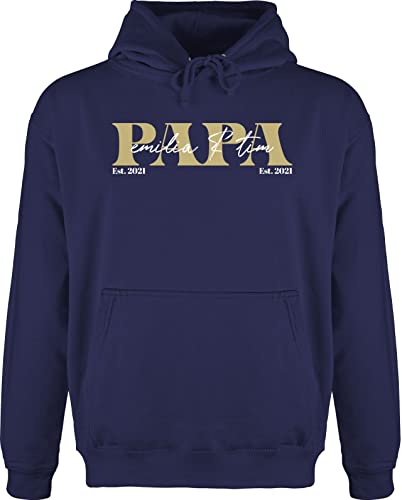 Hoodie Herren Pullover Männer - zum Vatertag - Papa Geschenk mit Namen Kinder Datum Geburtsjahr I Weihnachten I Geburtstag - M - Navy Blau - Geschenke für väter Papas Pulli von Geschenk mit Namen personalisiert by Shirtracer
