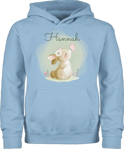 Kinder Hoodie Jungen Mädchen - Süßer Hase mit Name personalisiert I Hasen Geschenk Bunny I Rabbit I Kaninchen - 128 (7/8 Jahre) - Hellblau - hasenmotiv Ostern Pullover osterhasen kaninchenmotiv von Geschenk mit Namen personalisiert by Shirtracer