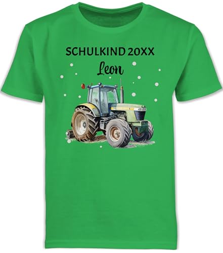 Kinder T-Shirt Jungen - Junge - Einschulung Geschenk Traktor Schulkind Jahreszahl mit Name personalisiert I Trecker Geschenk Schulanfang I Schulbeginn - 128 (7/8 Jahre) - Grün - einschulungst-Shirt von Geschenk mit Namen personalisiert by Shirtracer