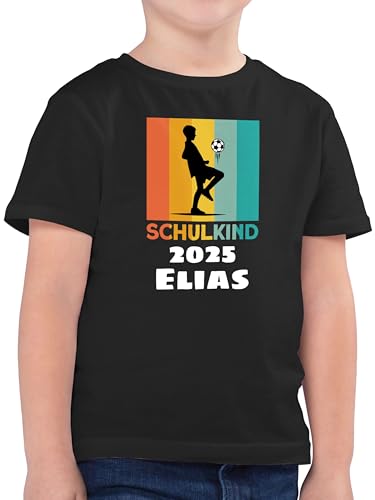 Kinder T-Shirt Jungen - Einschulung Schulanfang Junge - Fußball 2025 Retro - weiß - 128 (7/8 Jahre) - Schwarz - Schulkind Tshirt Fussball einschulungst-Shirt Jungs schulkinder 2023 Shirt t 2022 von Geschenk mit Namen personalisiert by Shirtracer