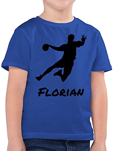 Kinder T-Shirt Jungen - Geschenke Handball - Handballer Silhouette mit Name - 128 (7/8 Jahre) - Royalblau - Tshirt personalisiertes Shirt zubehör Shirts Junge Kinder-t-Shirt Kind t von Geschenk mit Namen personalisiert by Shirtracer