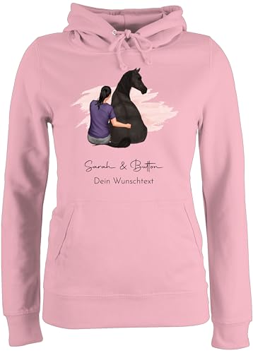 Pullover Damen Hoodie Frauen - Pferde - Frau mit Pferd I Wunschtext I Wunschname Text I Geschenk Reiter - S - Hellrosa - Pulli pferden Pferd- Personalisieren pferdemotiv und Mensch Name von Geschenk mit Namen personalisiert by Shirtracer