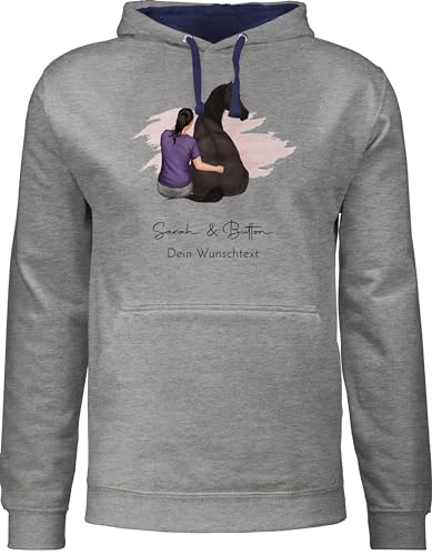 Pullover Herren Frauen Hoodie Kontrast zweifarbig - Pferde - Frau mit Pferd - Wunschtext Wunschname Text - L - Grau meliert/Navy Blau - Sachen für Reiter pferdeliebhaber personalisierte Geschenke von Geschenk mit Namen personalisiert by Shirtracer