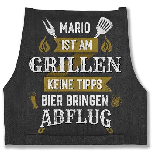 Schürze - Grillschürze Herren Männer - Name ist am grillen keine Tipps Bier bringen Abflug - Geschenkidee Papa Männergeschenke Vatertag - 85x69 - Jeans Schwarz - für grill personalisierte von Geschenk mit Namen personalisiert by Shirtracer